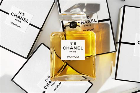 confezioni bomboniere chanel|Collezione N°5 .